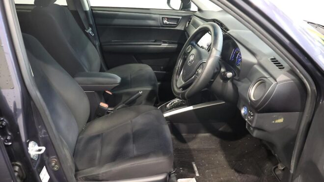 2013 Toyota Corolla Fielder Hybrid G Model, Push Start image 310120