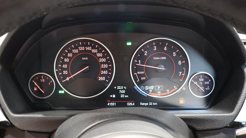 2013 Bmw 320i Touring M Sport image 316204