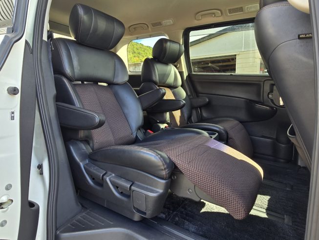 2012 Nissan Elgrand Highway Star Urban Chrome image 284547