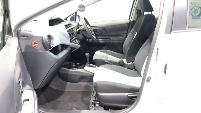 2013 Toyota Aqua S Model/ Push Start image 314181