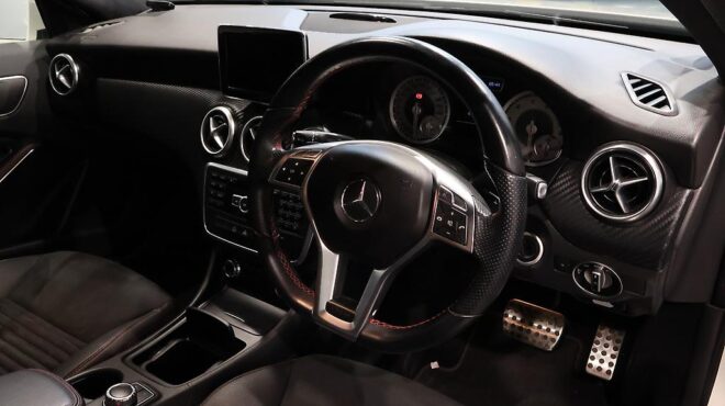 2013 Mercedes-benz A 180 Sports, AMG Package, Black Roof image 318583