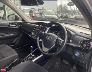 2017 Toyota Corolla Fielder Hybrid G, Push Start image 292035