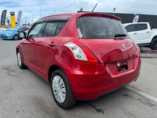 2014 Suzuki Swift XG image 310531