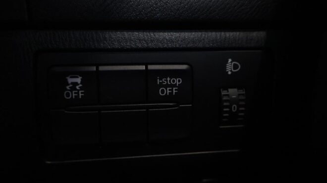 2013 Mazda Atenza Wagon 20S – Low Kms image 313042