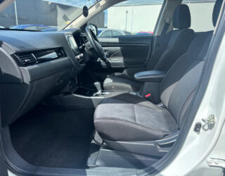 2021 Mitsubishi Outlander LS 2.4P/4WD image 302703
