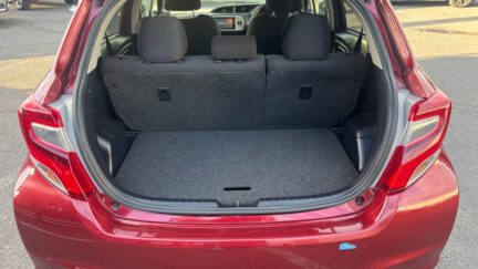 2014 Toyota Vitz Jewela Low KMS image 290809