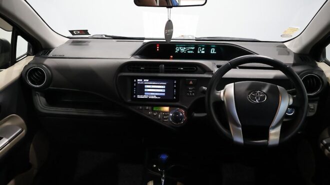 2012 Toyota Aqua G Model Hybrid, Low Kms, Push Start, Reverse Camera image 310105