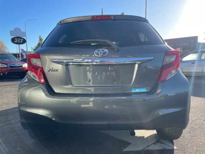 2015 Toyota Vitz U Model/ Push Start/ Toyota Safety Sense image 289025