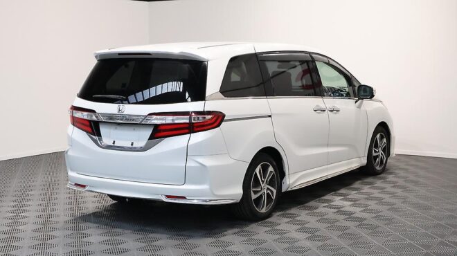 2013 Honda Odyssey Absolute image 319265