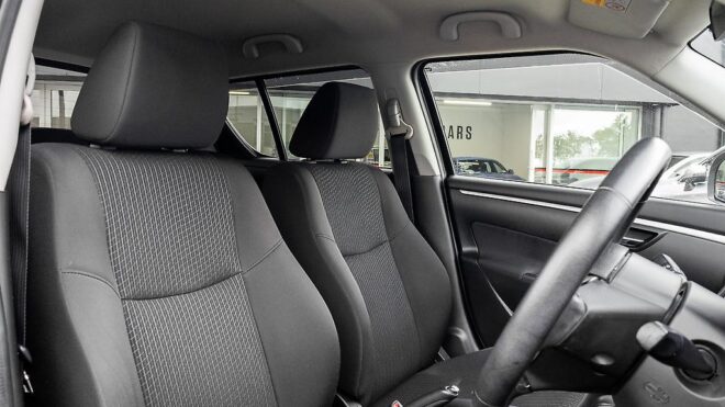 2014 Suzuki Swift Stunning black, Idling stop,Push start image 312860