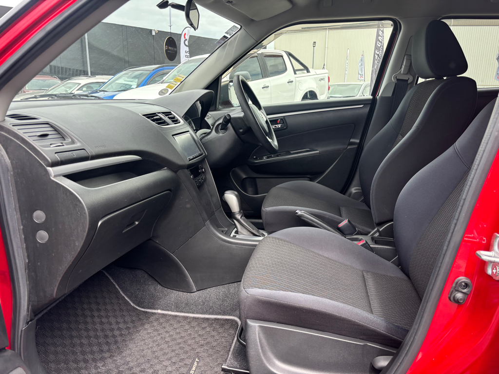 2014 Suzuki Swift XG image 310535