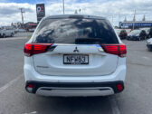 2021 Mitsubishi Outlander LS 2.4P/4WD image 302701