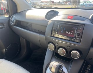 2012 Mazda Demio 13 Skyactiv Low KMS!! image 293946