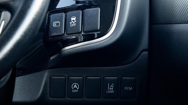 2013 Mitsubishi Outlander 24G Safety Package 4WD – 7 Seater image 309074