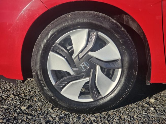 2014 Honda Fit Hybrid L Package image 293055