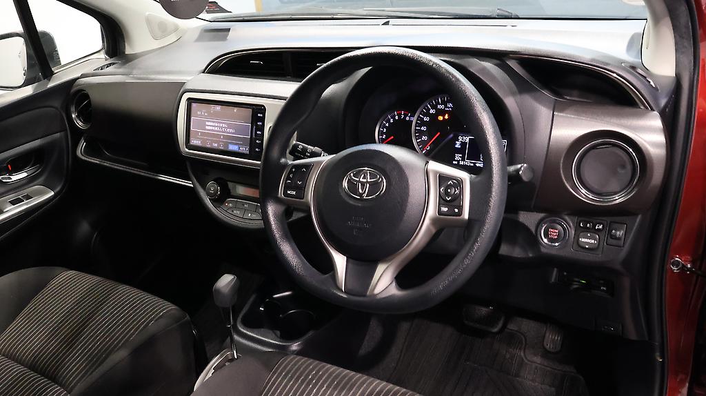 2014 Toyota Vitz Jewela Low KMS image 327255