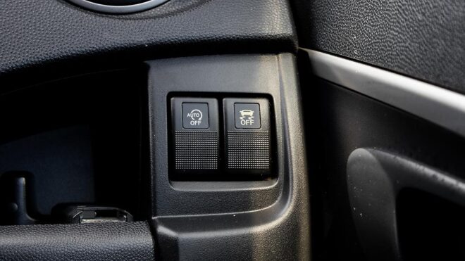 2012 Nissan Lafesta Highway Star-G – 6 Seater – Power Sliding Door image 316864