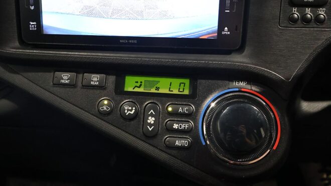 2012 Toyota Aqua G Model Hybrid, Low Kms, Push Start, Reverse Camera image 310109