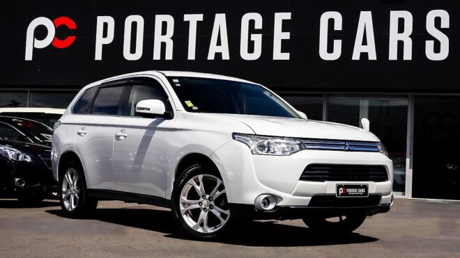2013 Mitsubishi Outlander 24G Safety Package 4WD – 7 Seater image 309060