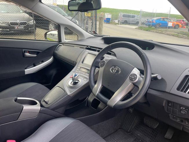 2012 Toyota Prius G Model, Low KMS image 290845