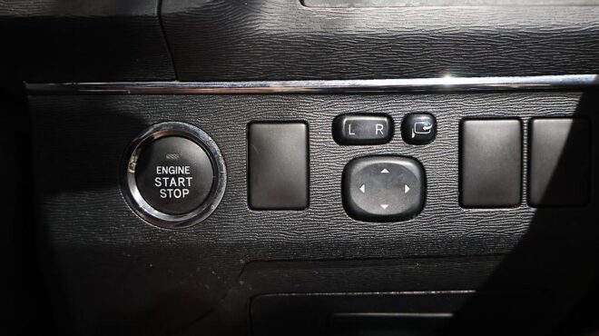 2012 Toyota Avensis Wagon Li image 317719