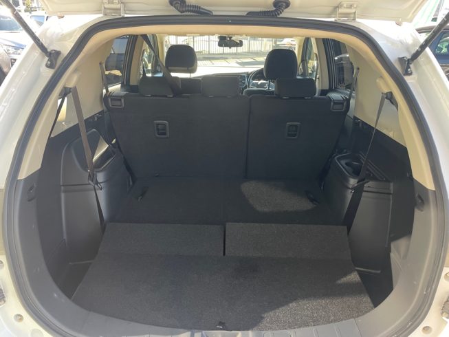 2013 Mitsubishi Outlander 24G Safety Package 4WD – 7 Seater image 294023