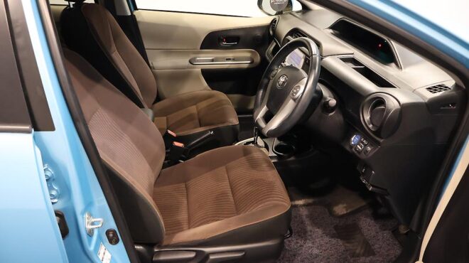 2012 Toyota Aqua G Model, Push Start, Reverse Camera, Low KMS image 318913