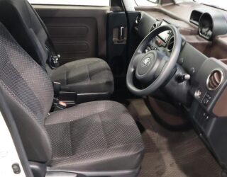 2015 Toyota Spade F Jack image 315433