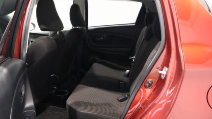 2014 Toyota Vitz Jewela Low KMS image 327251