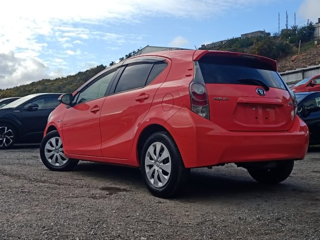 2012 Toyota Aqua S Model/ Push Start/ 2 Keys image 288190