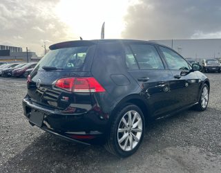 2013 Volkswagen Golf TSI Highline Bluemotion- Factory Alloy Wheels – Low KMS – 1.4L image 290384