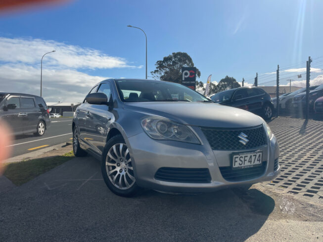 2011 Suzuki Kizashi GLXC 2.4 4DR NZ New image 302236