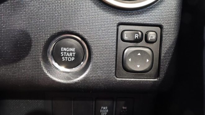 2015 Toyota Spade F Jack image 315438