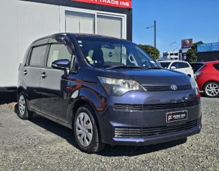 2014 Toyota Spade F Model- Easy access – sliding door image 297292