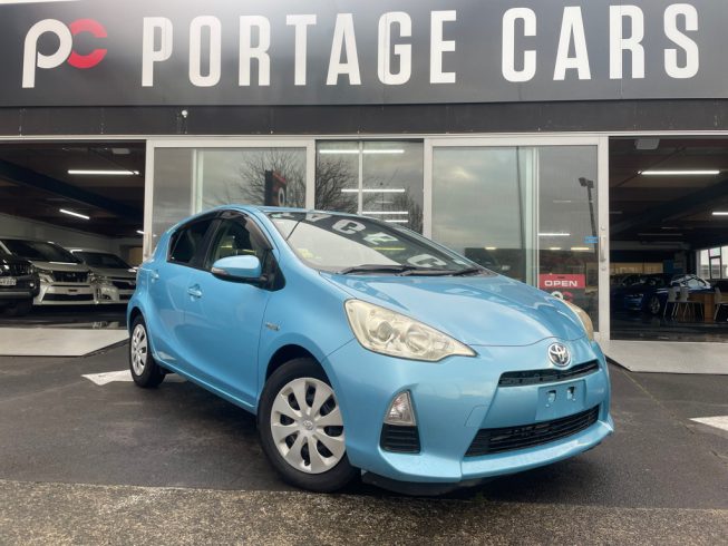2012 Toyota Aqua G Model, Push Start, Reverse Camera, Low KMS image 291779
