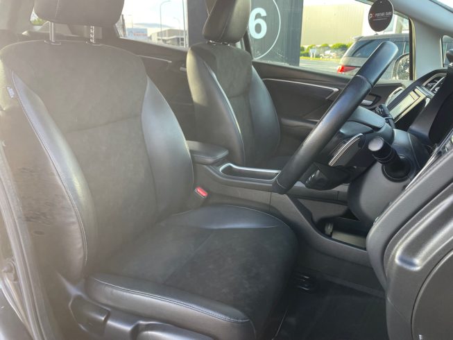 2016 Honda Shuttle Hybrid X Style Edition image 288955