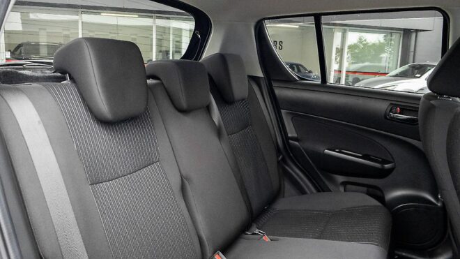 2014 Suzuki Swift Stunning black, Idling stop,Push start image 312858