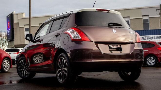 2016 Suzuki Swift Style Unique Colour – Half Leather image 303199