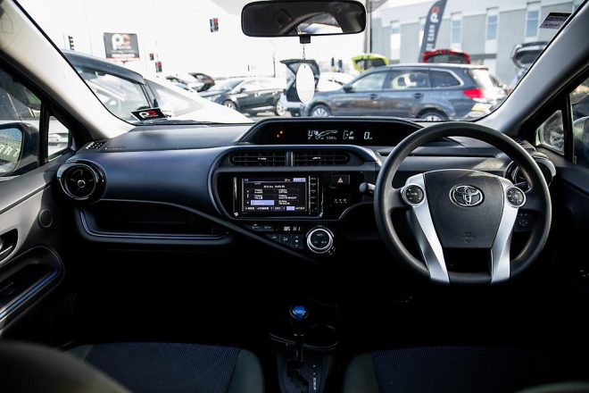 2015 Toyota Aqua Hybrid S Model, Push Start, reverse Camera image 290242