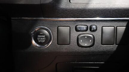 2012 Toyota Avensis Wagon Xi, Push Start, Paddle Shift image 317659