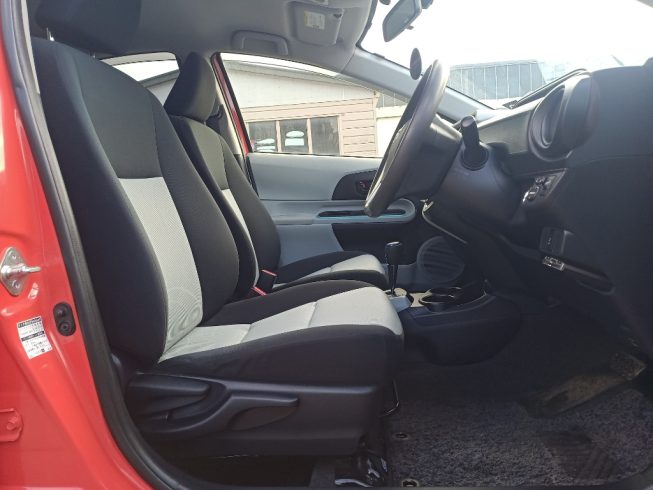 2012 Toyota Aqua S Model/ Push Start/ 2 Keys image 288178