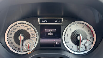 2014 Mercedes-benz A 180 Super Low KMS, Half Leather image 287178