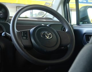2014 Toyota Spade F Model image 287324