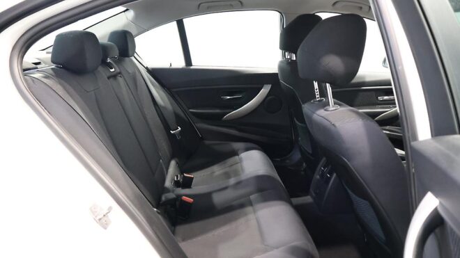 2014 Bmw 320i Low KMs Sedan image 308772