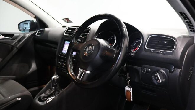 2011 Volkswagen Golf TSI 1.4L image 303850