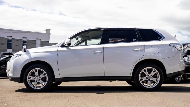 2013 Mitsubishi Outlander 24G Safety Package 4WD – 7 Seater image 309062