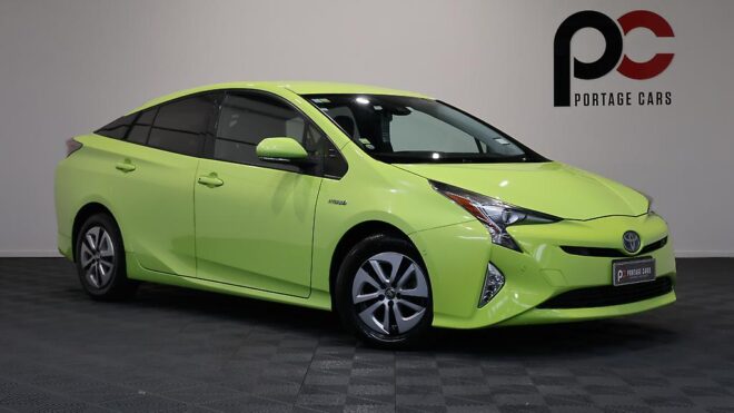 2016 Toyota Prius A Model, Low KMS, Heads up Display image 287761