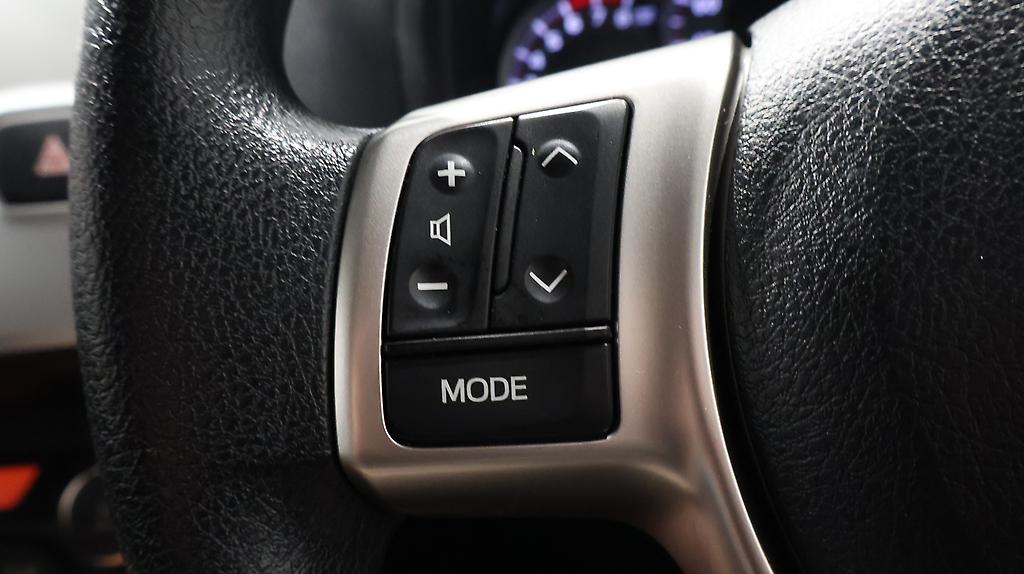 2014 Toyota Vitz Jewela Low KMS image 327262