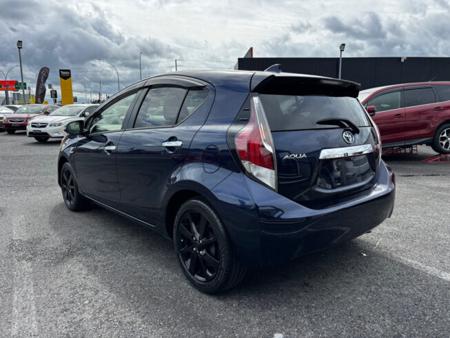 2017 Toyota Aqua S Style Black/ Black Rims/ Rev Cam image 317277