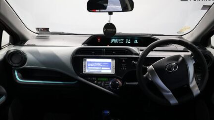 2013 Toyota Aqua S Model, Push Start, Low KMS image 312496